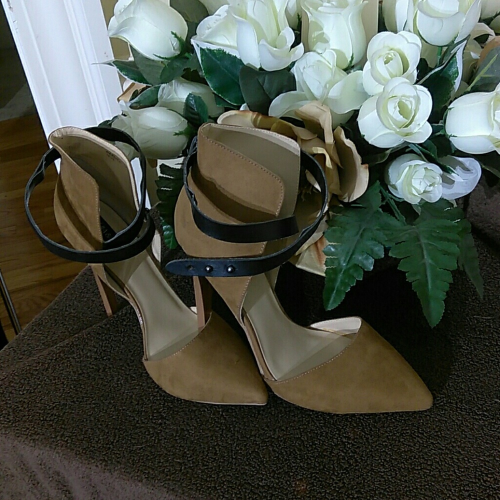 Sophia & Lee stilettos